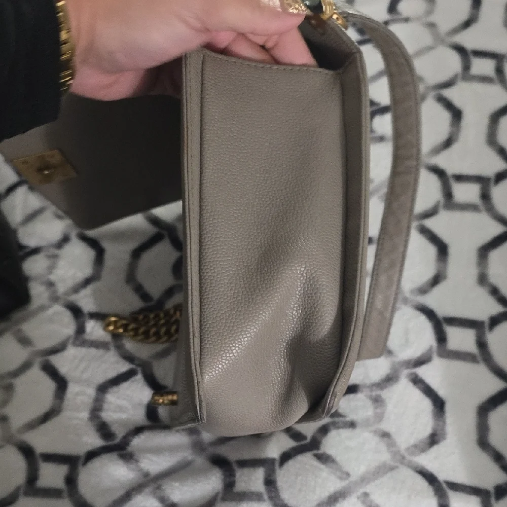 Chanel Metallic Gray Quilted Shoulder Bag - Picture 7 of 9